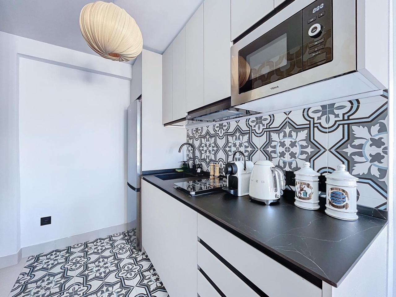 Regency Luxe Studio Τορρεμολίνος Εξωτερικό φωτογραφία