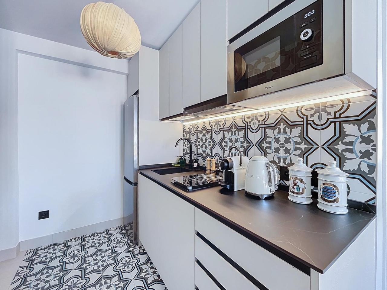 Regency Luxe Studio Τορρεμολίνος Εξωτερικό φωτογραφία