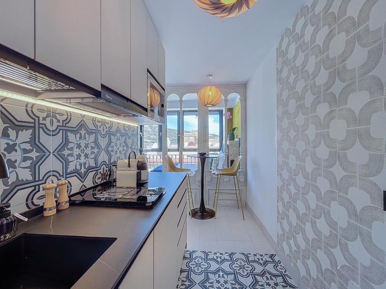 Regency Luxe Studio Τορρεμολίνος Εξωτερικό φωτογραφία