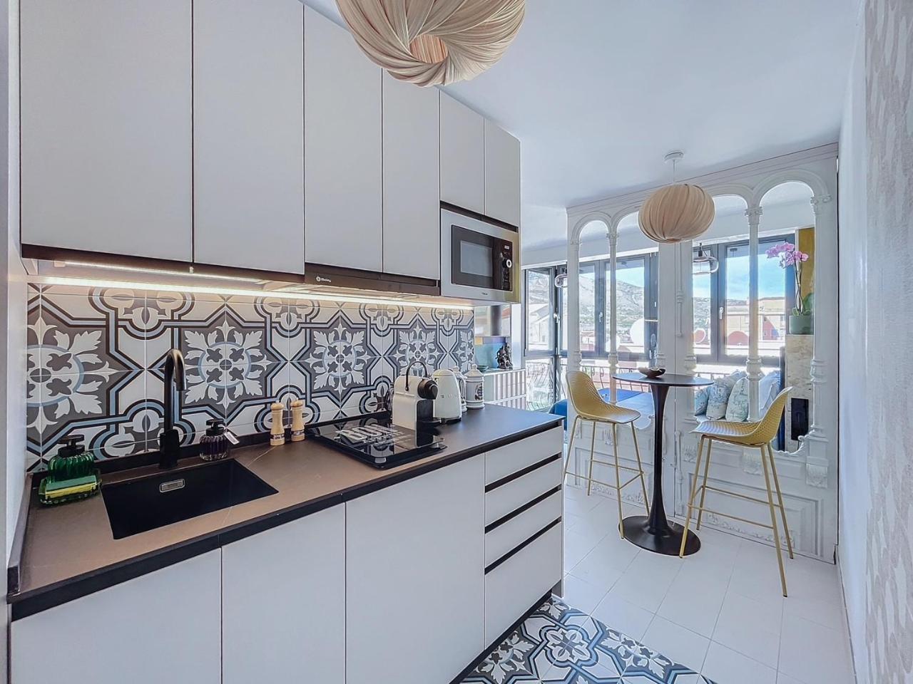 Regency Luxe Studio Τορρεμολίνος Εξωτερικό φωτογραφία